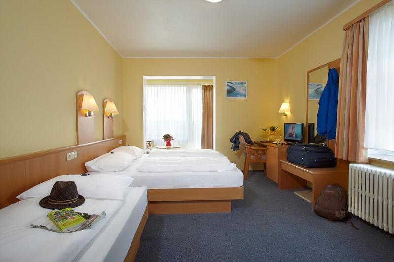 Hotel Perekop Berdorf Habitación foto
